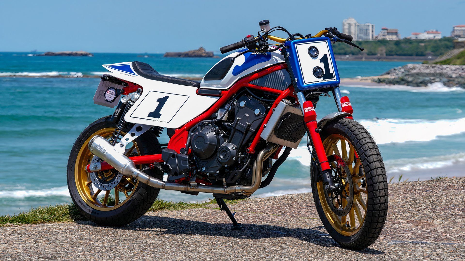 16 Reasons Why The Honda SCL500 Is An Awesome Motorcycle To Customize