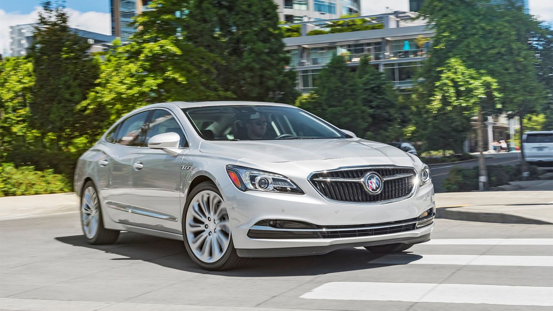 Buick Lacrosse - Ângulo dianteiro 3_4