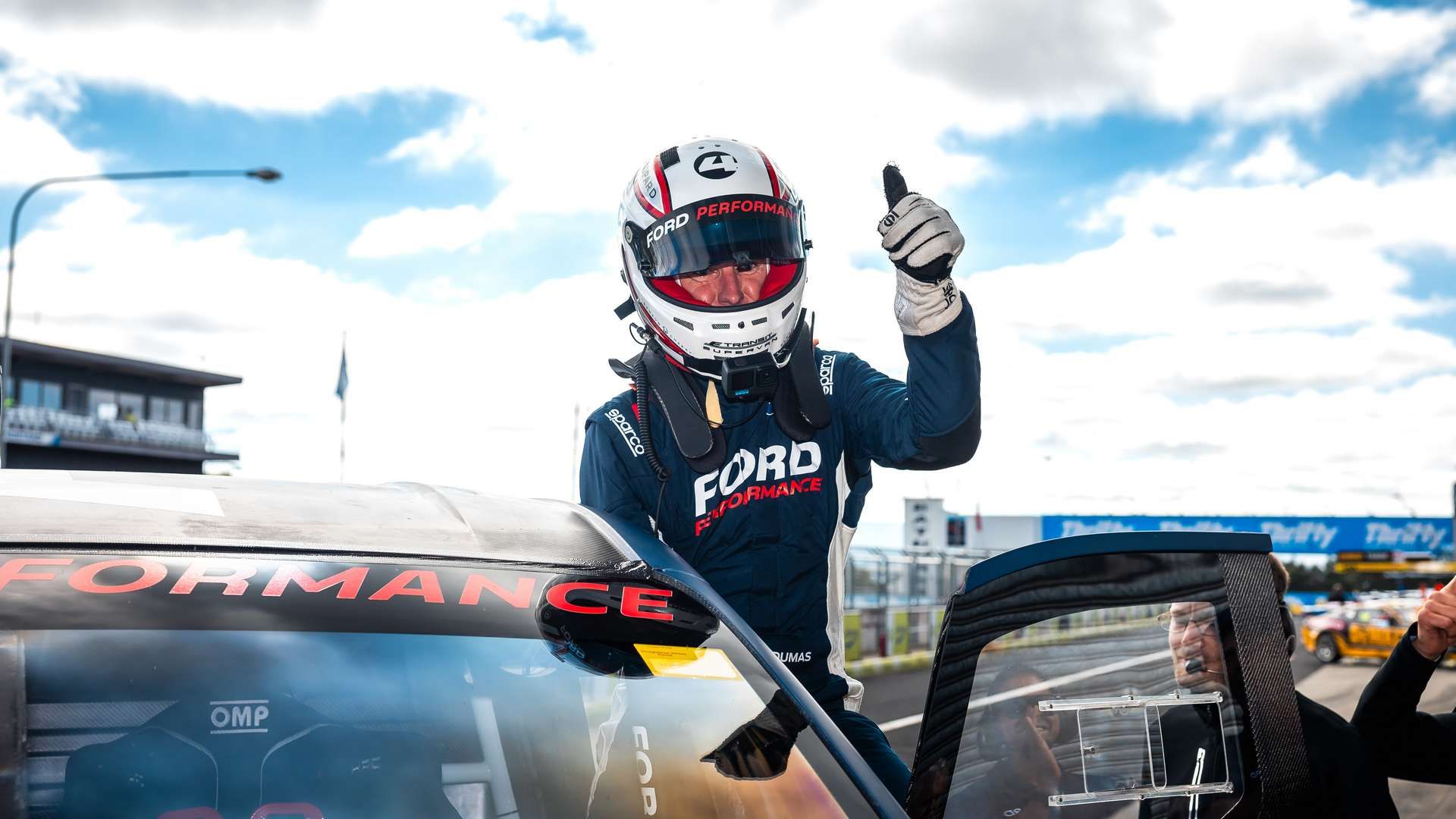 Romain Dumas no Ford Supervan 4.2 em 2023