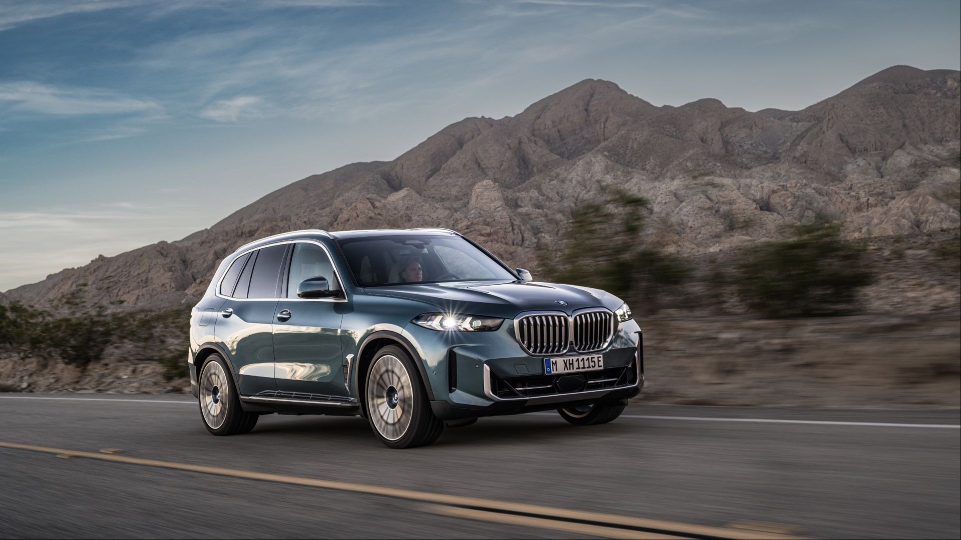 BMW X5 M60i
