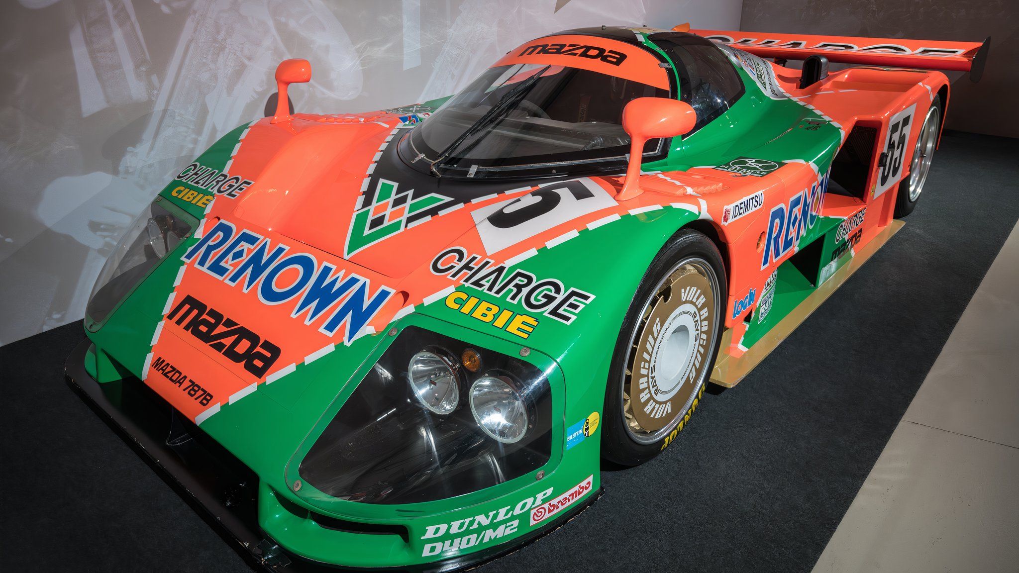 Carro de corrida Mazda