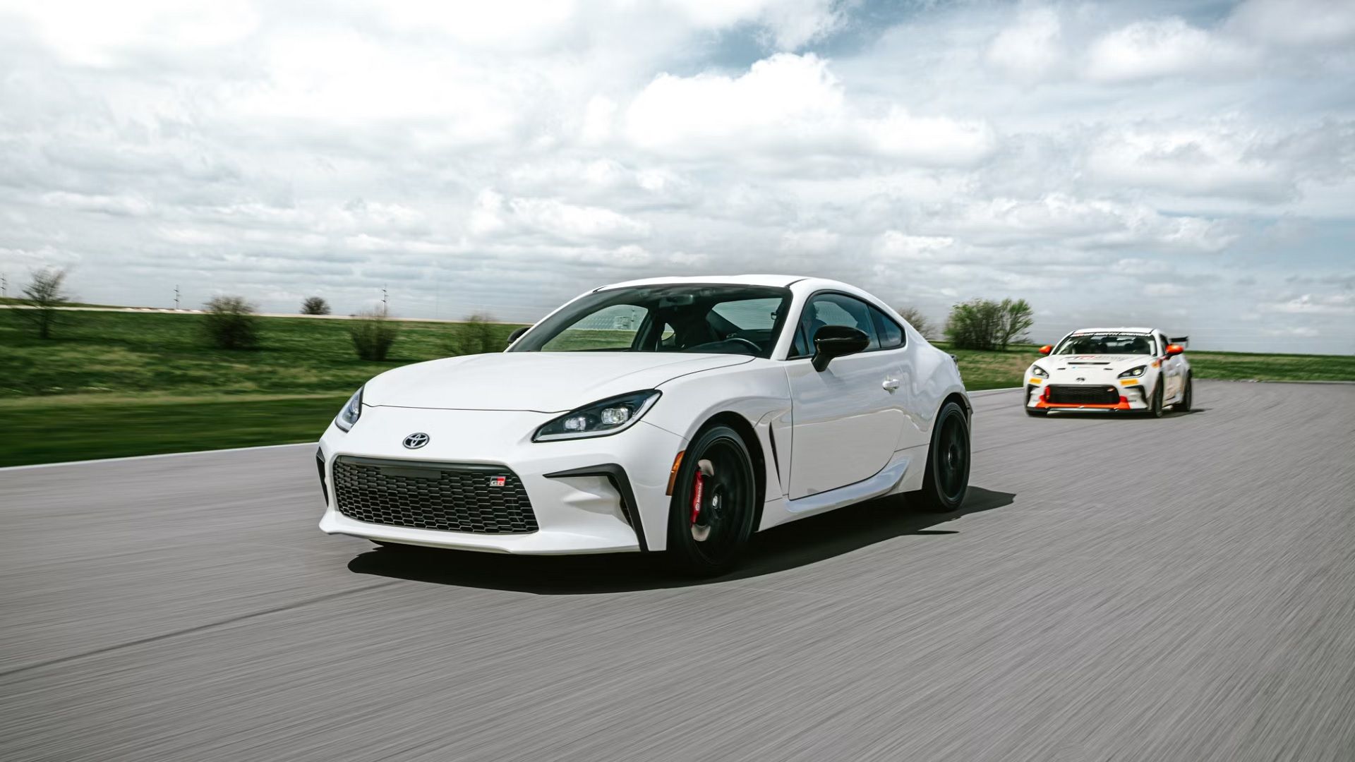 Toyota GR86 branco