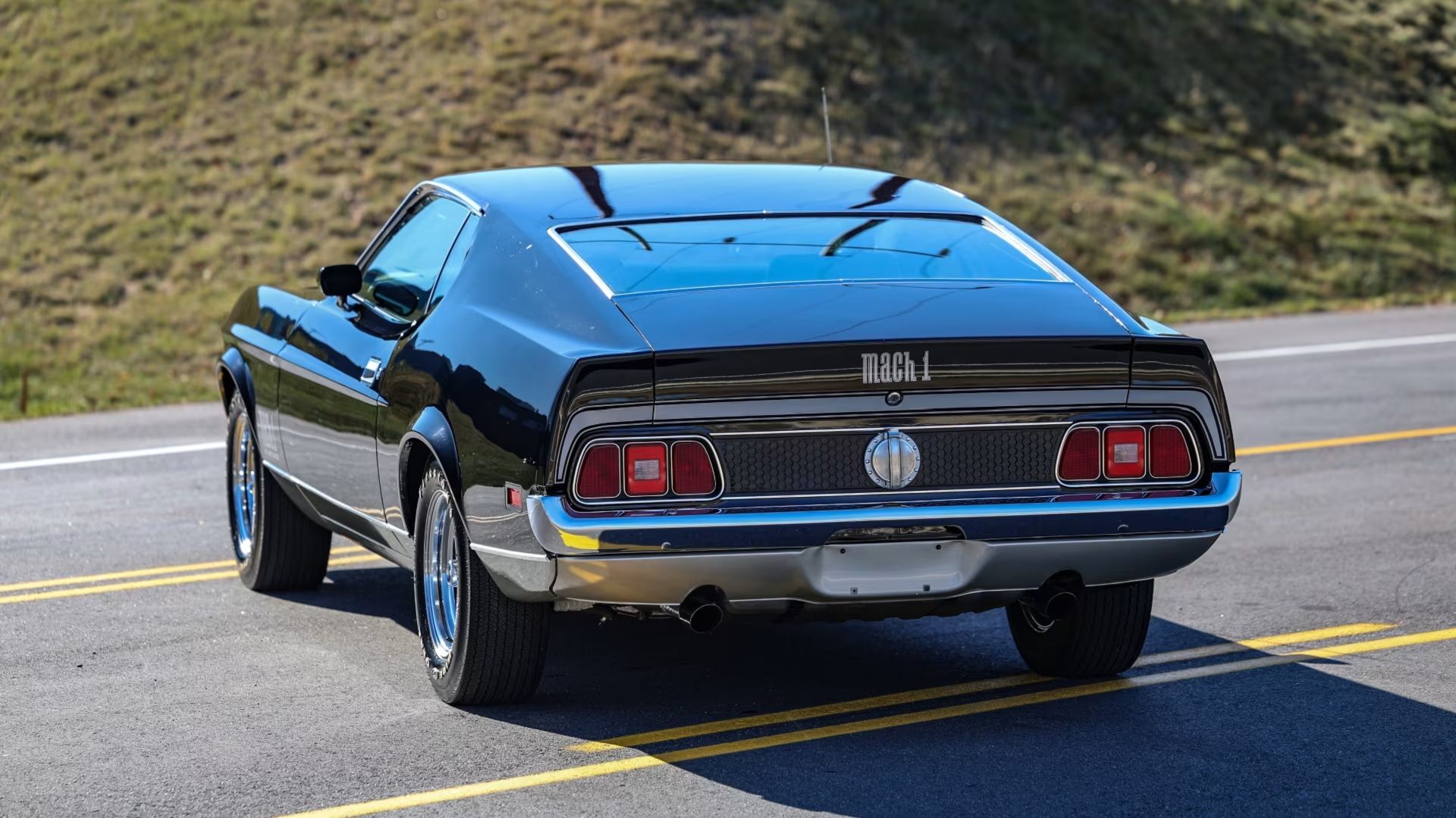 Ford Mustang Mach 1 1971 preto