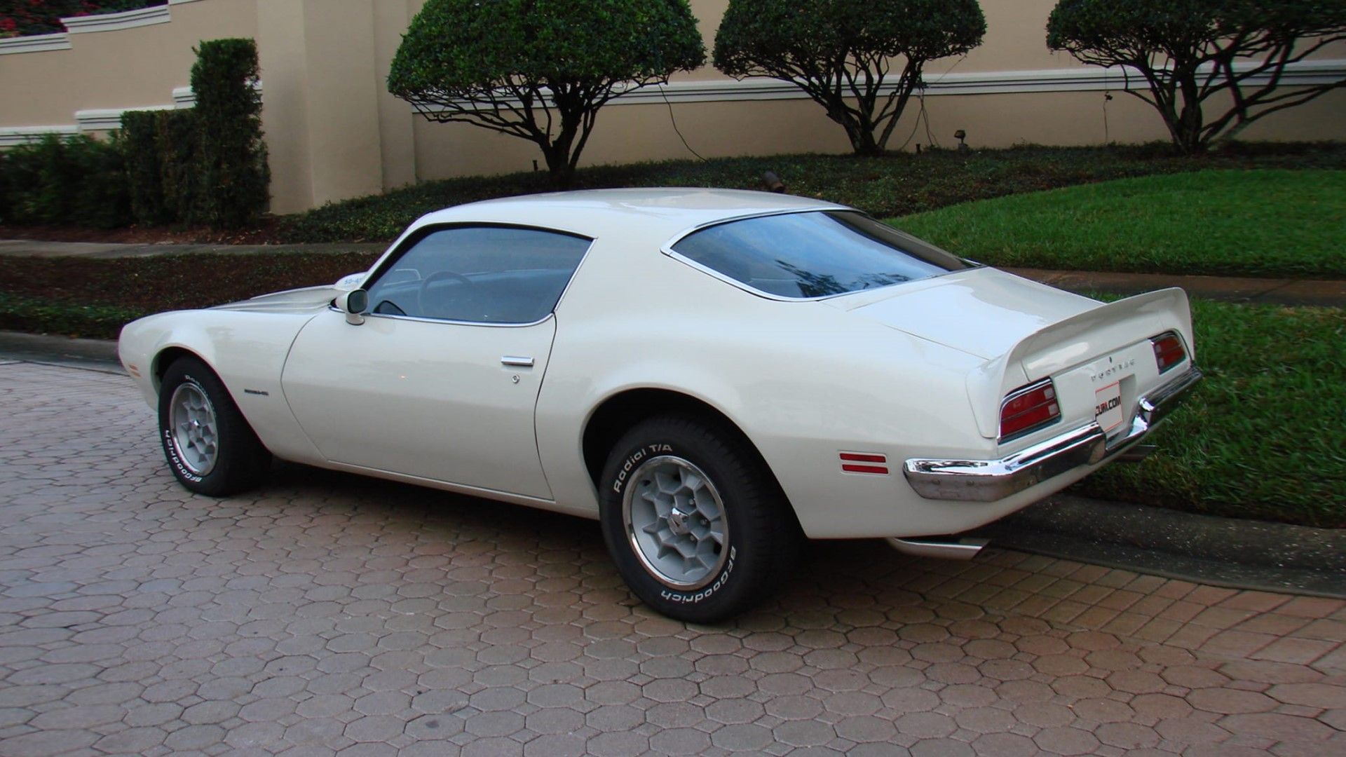 Pontiac Firebird Formula Super Duty 1973, vista traseira do terceiro quarto