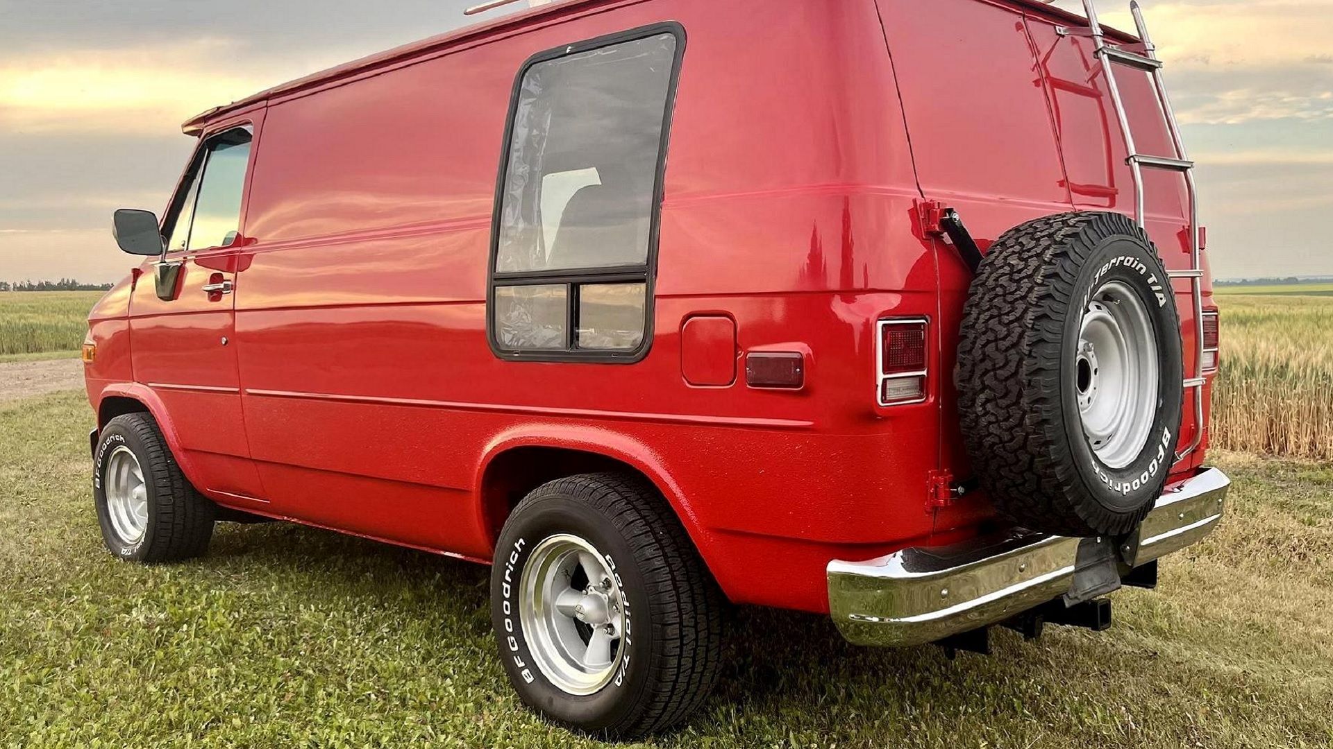Chevy G10 vermelho 1982