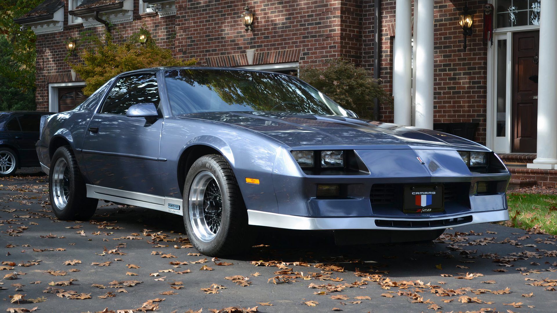 1984 Chevrolet Camaro Z28 - Traga um Trailer