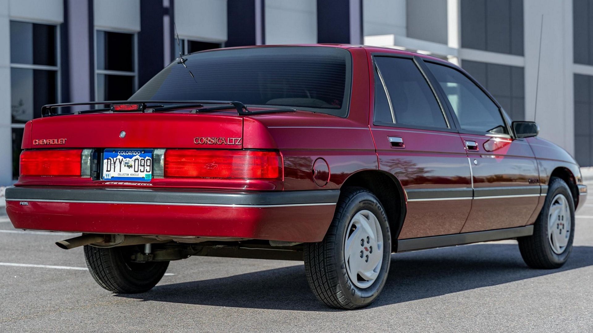 Chevy Corsica vermelho 1989