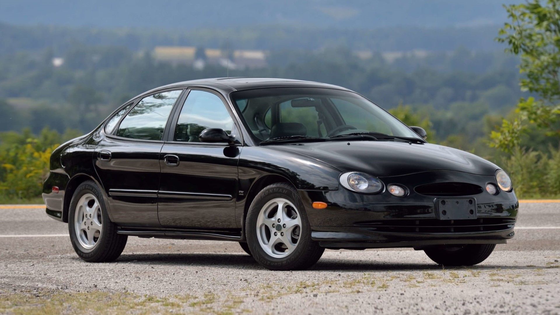 10 Rarest Sleeper Cars Of The '90s