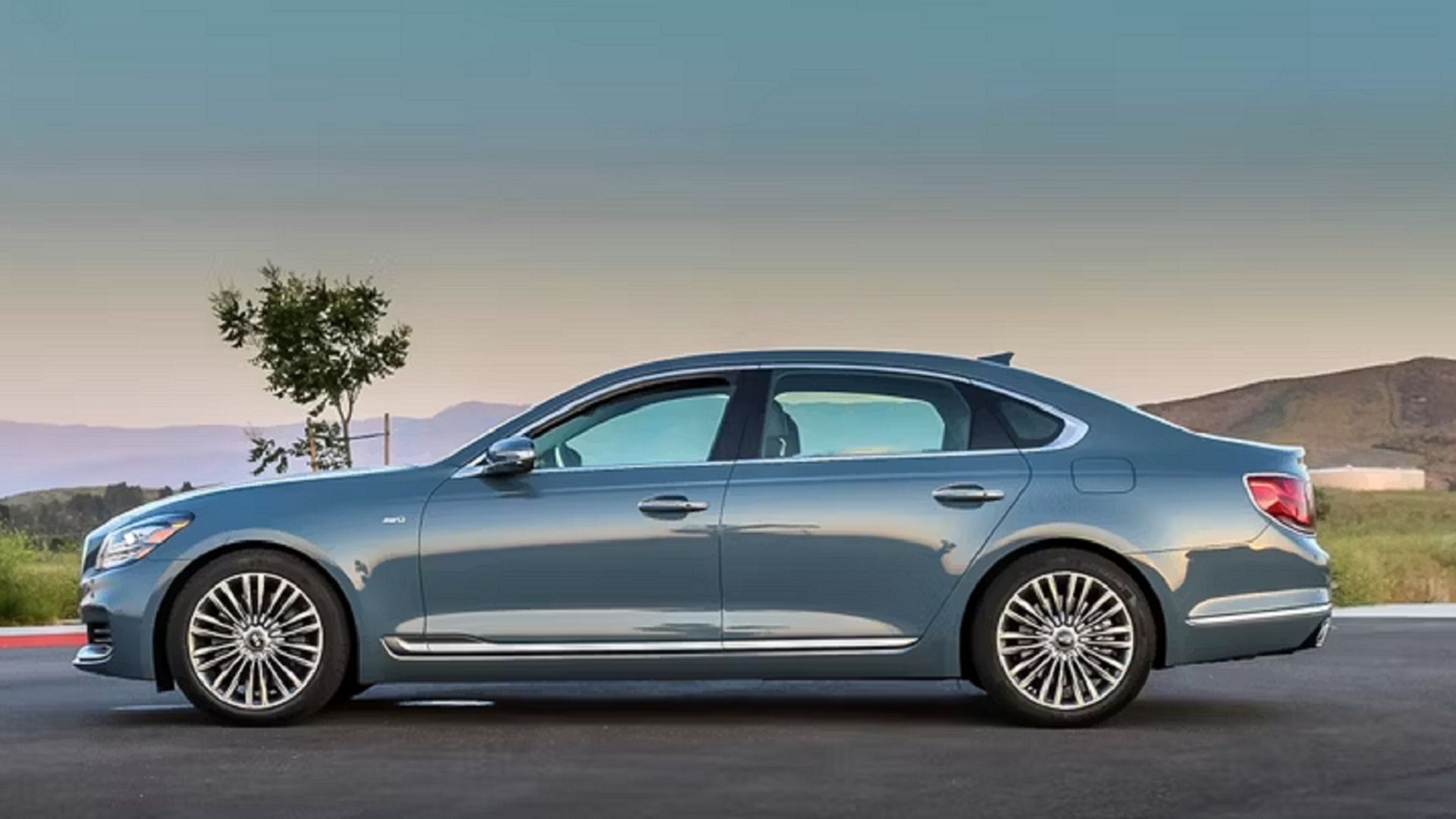 Azul 2020 Kia K900