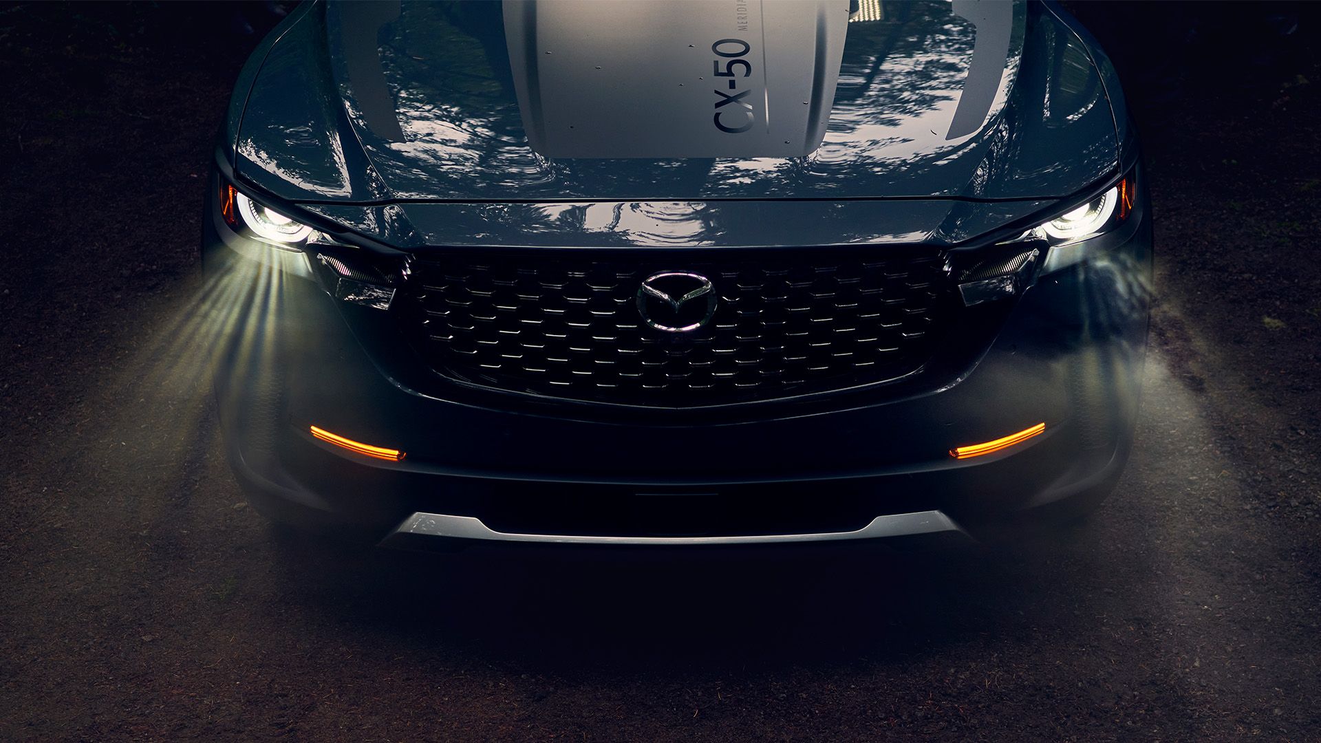 Frente do Mazda CX-50 2025