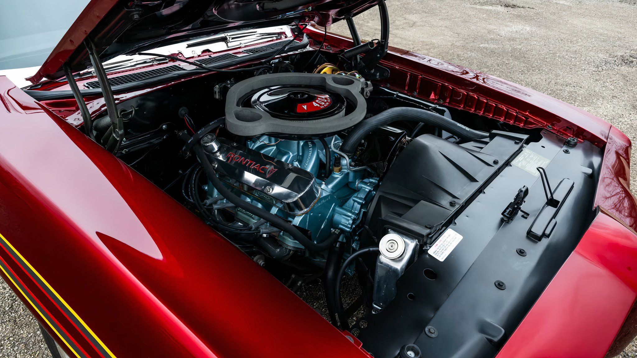 The Difference Between The Pontiac Ram Air III And IV V8 Engines