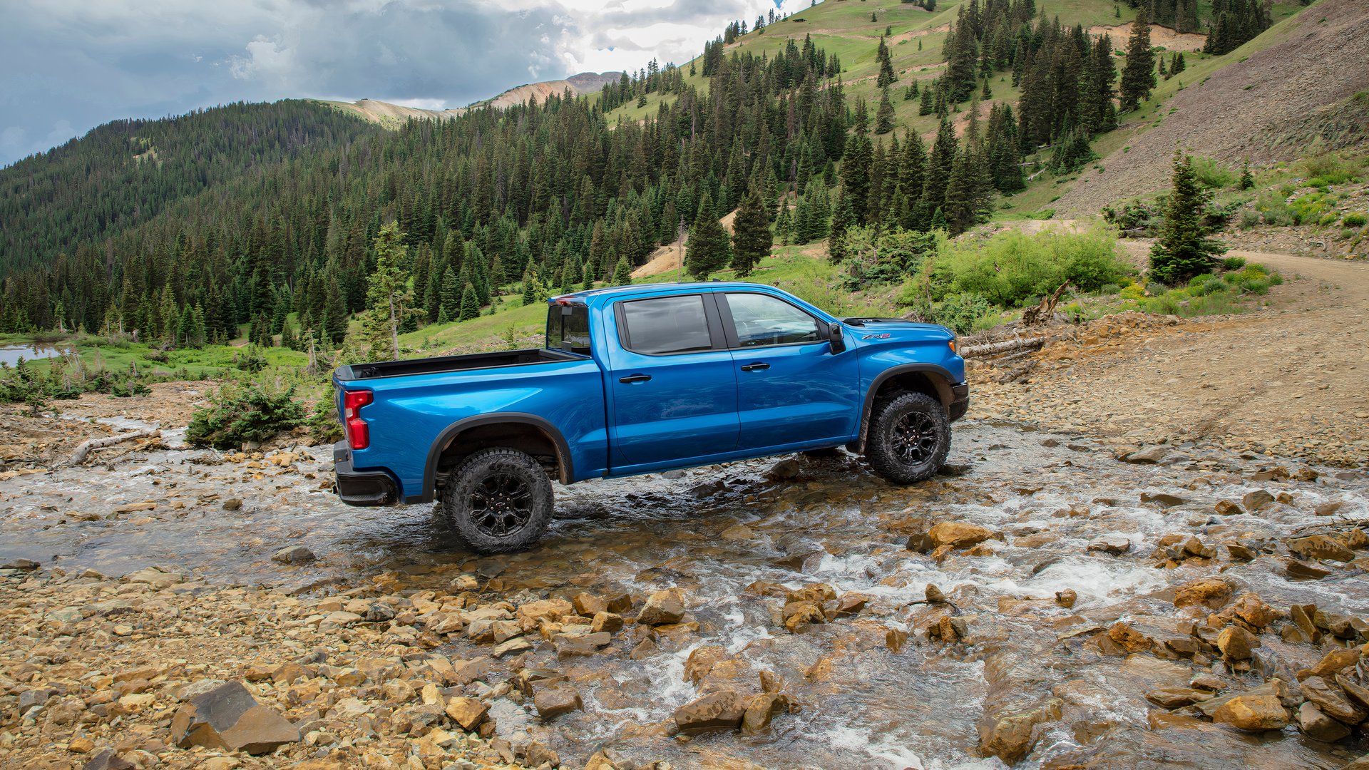 Chevy Silverado 1500 ZR2 Traseiro Três Quartos
