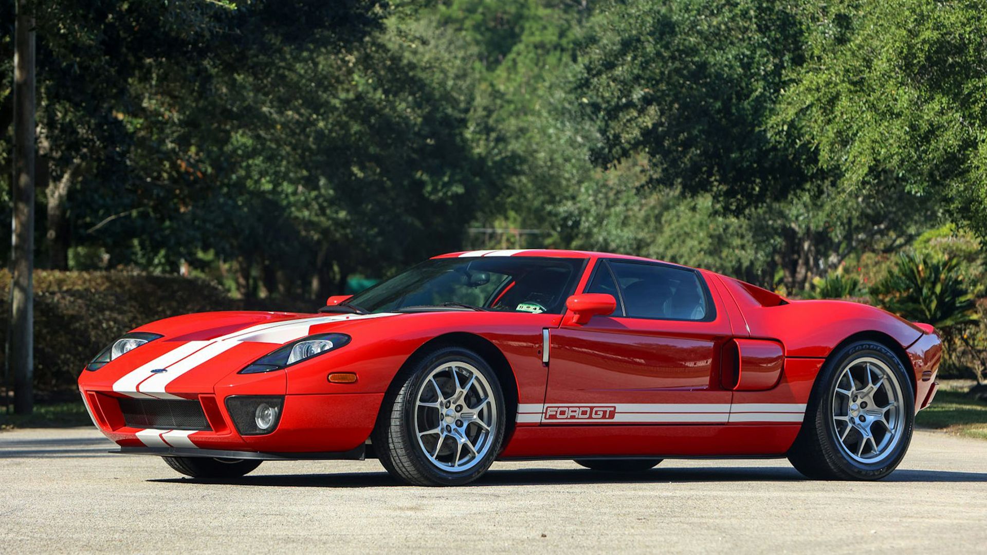 Ford GT - Frente 3_4 ângulo-1