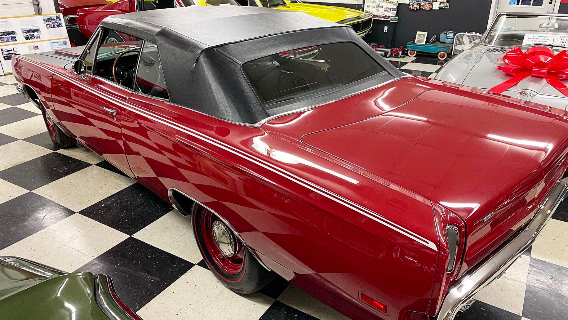 1969 Plymouth Road Runner Hemi