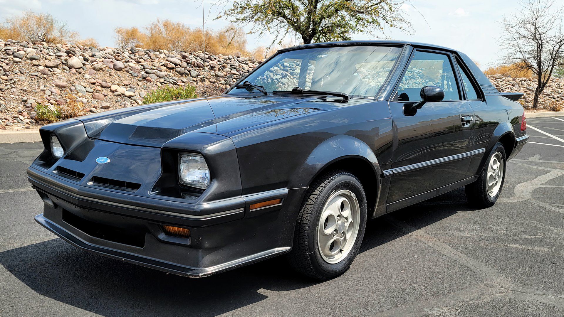 Ford EXP 1982 - Traga um trailer