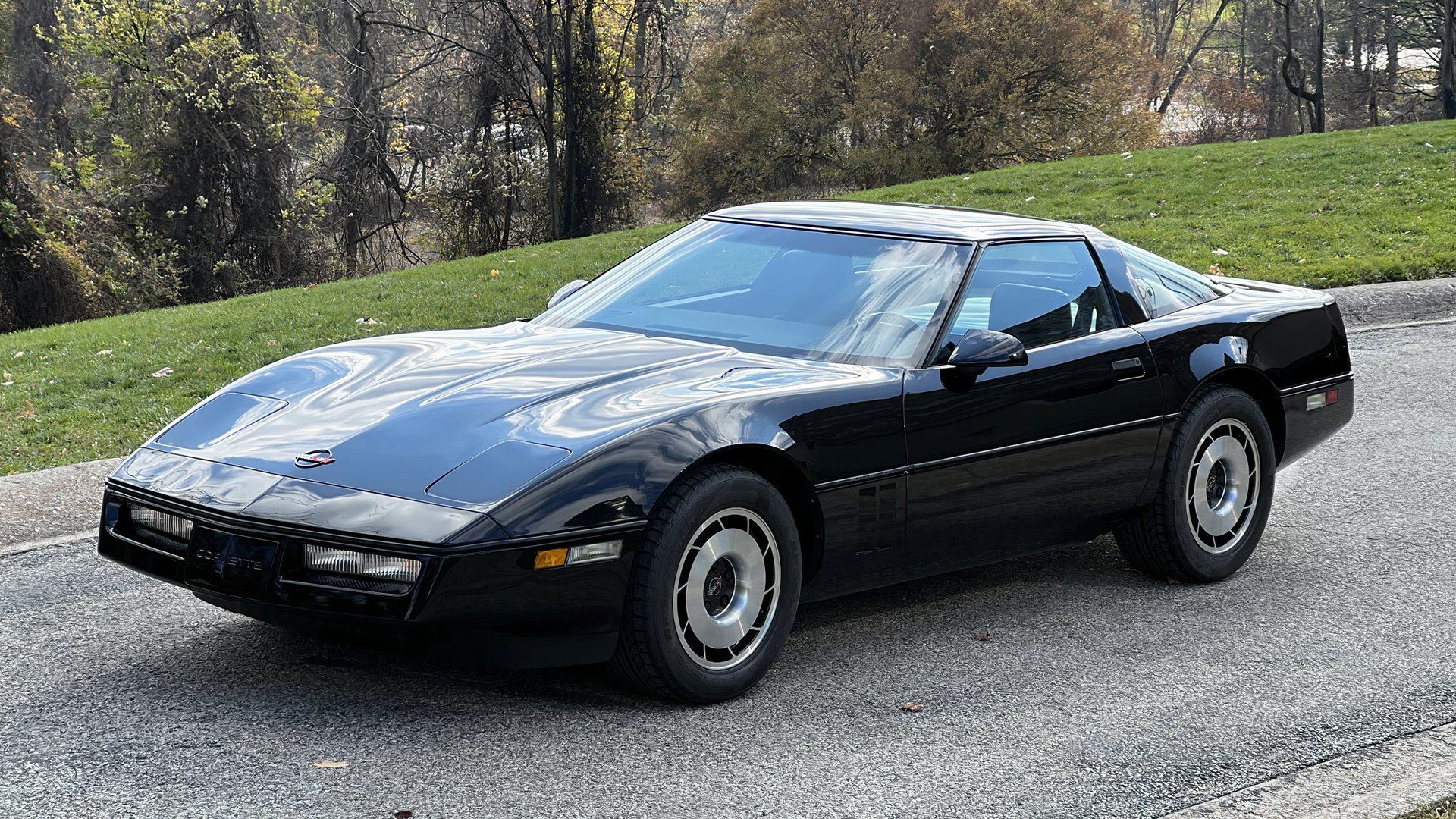 Chevrolet Corvette 1984 - Traga um Trailer