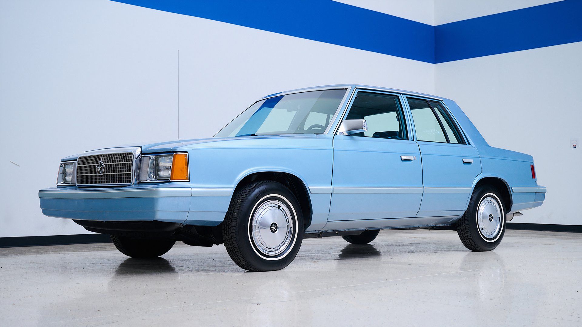 Plymouth Reliant 1984 - Traga um Trailer