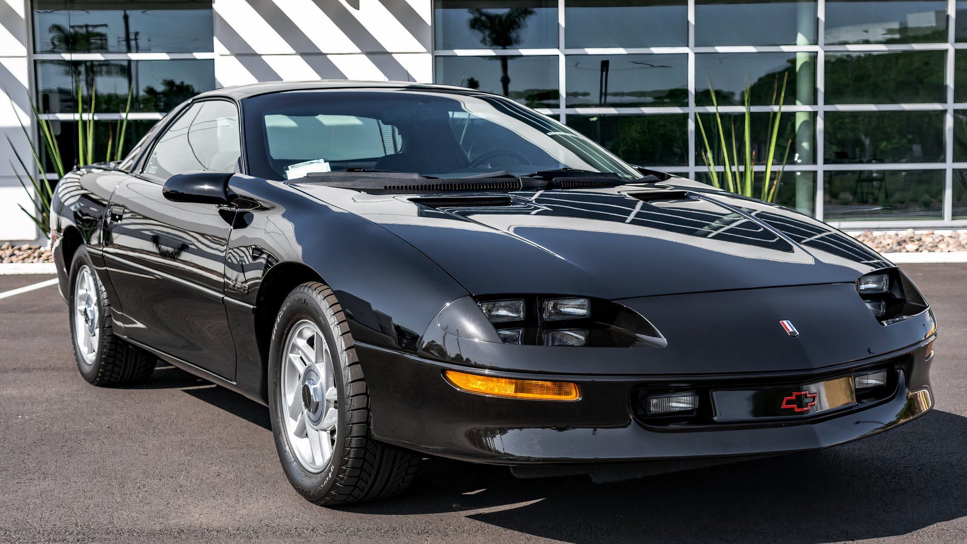 1994 Chevrolet Camaro Z28 - Traga um Trailer