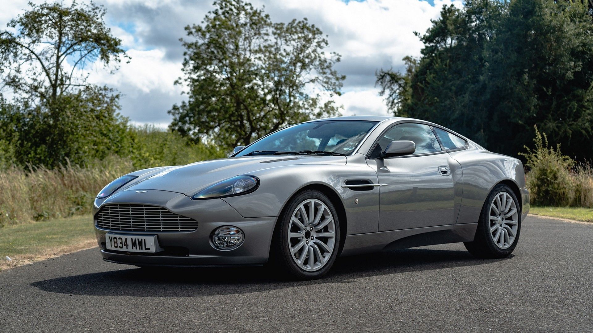 2001 Aston Martin Vanquish Die Another Day d HR