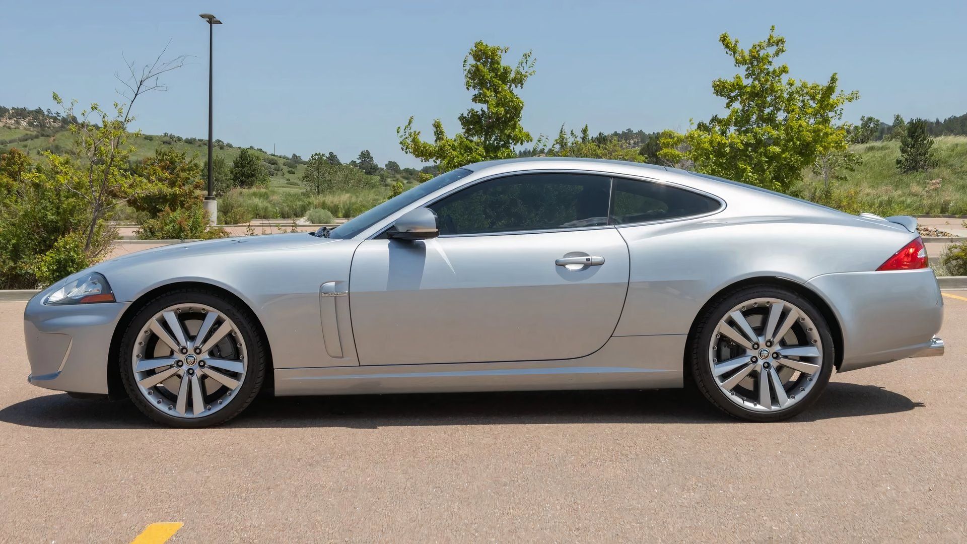 jaguar xkr 2010
