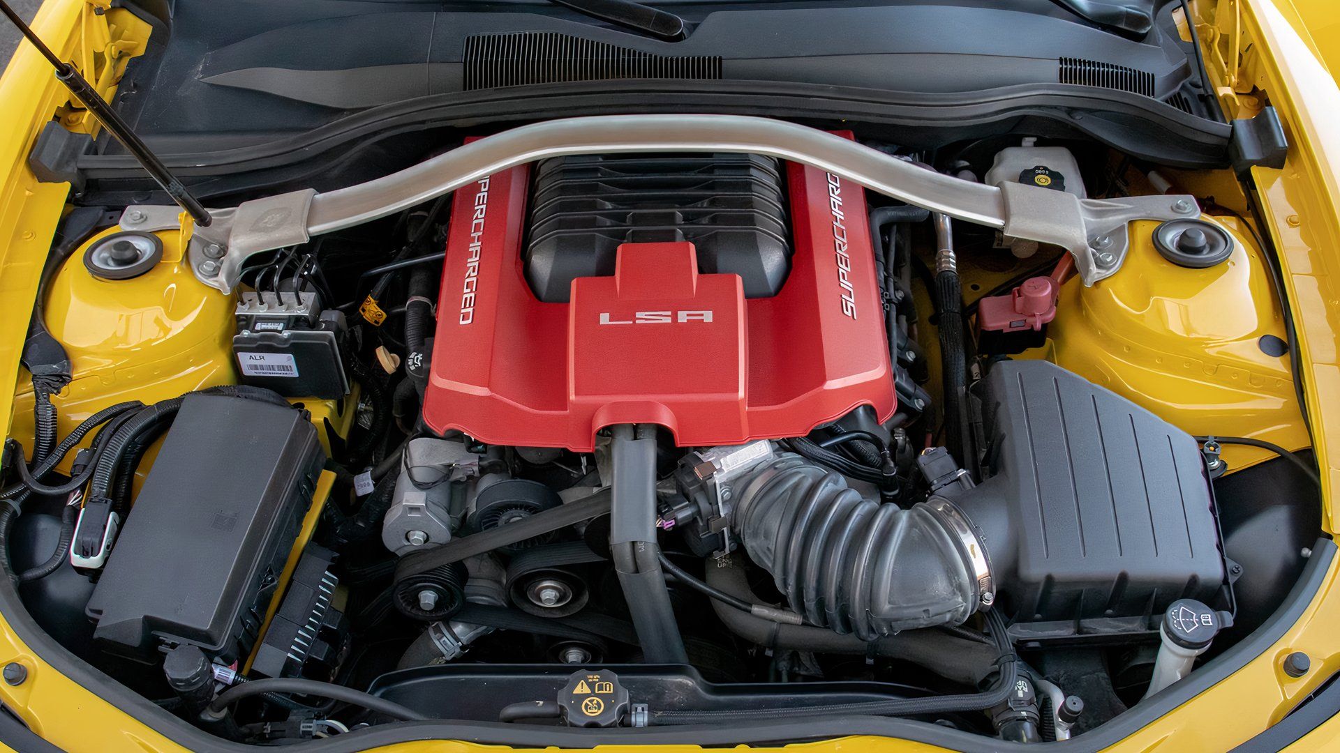 LSA 6.2L Supercharged V8 - Traga um Trailer