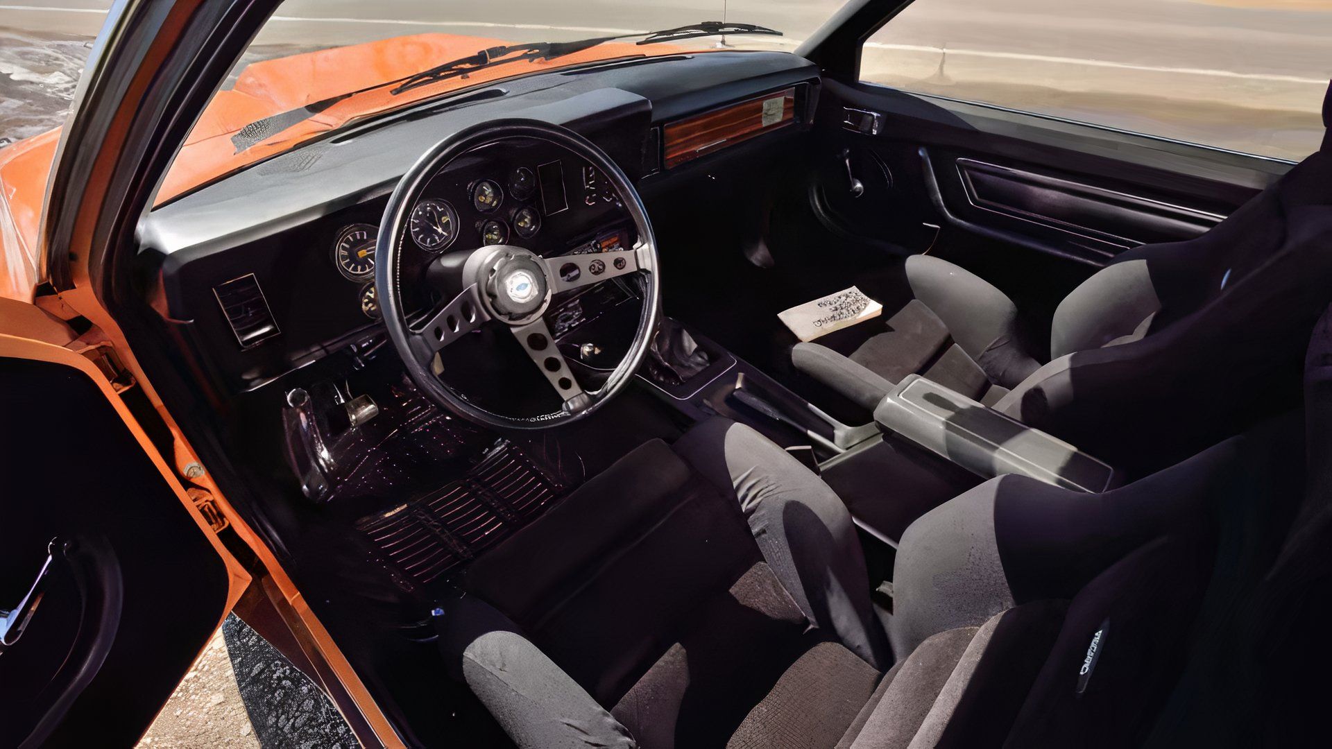 Cabine M81 Mustang