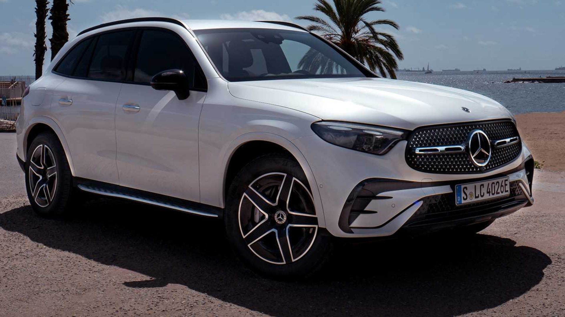 Mercedes-Benz GLC 350e 4MATIC 2025 em branco