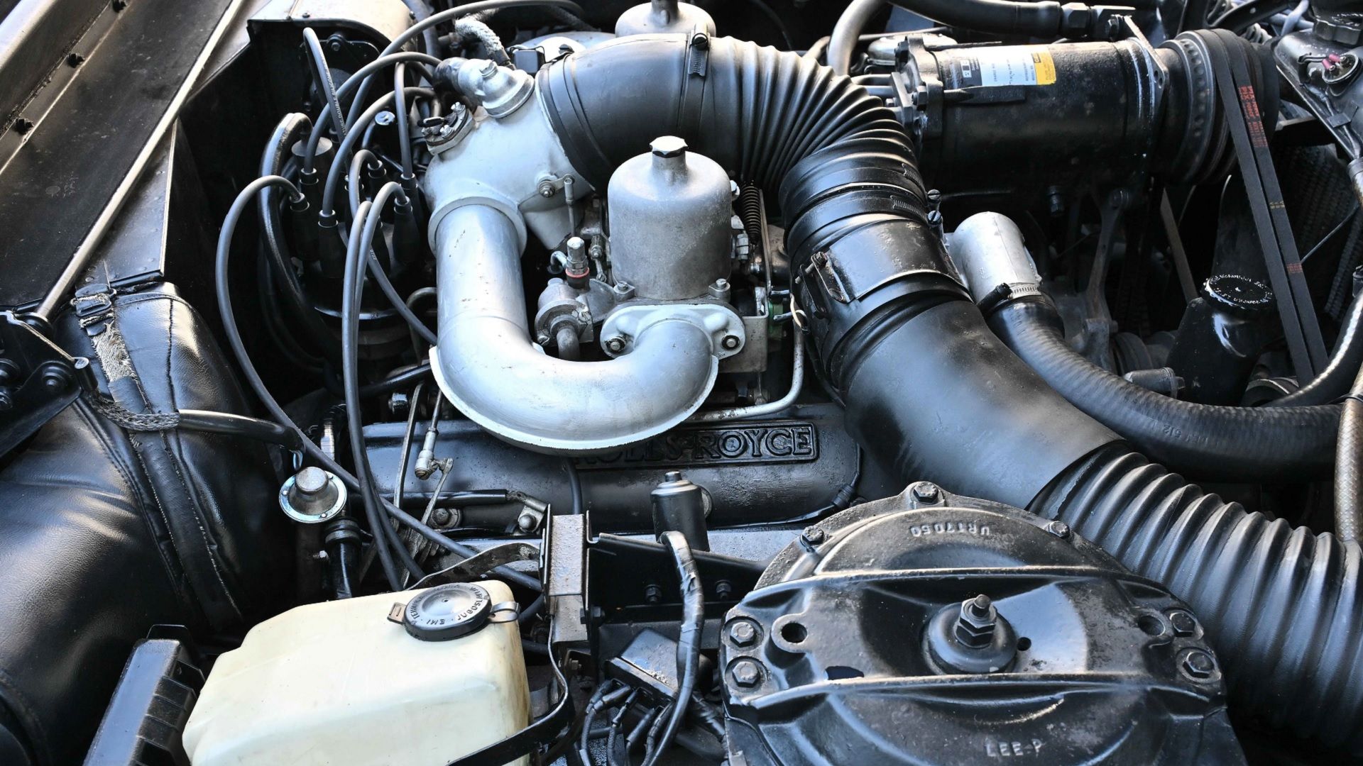 Rolls Royce 6.75 V8 lateral