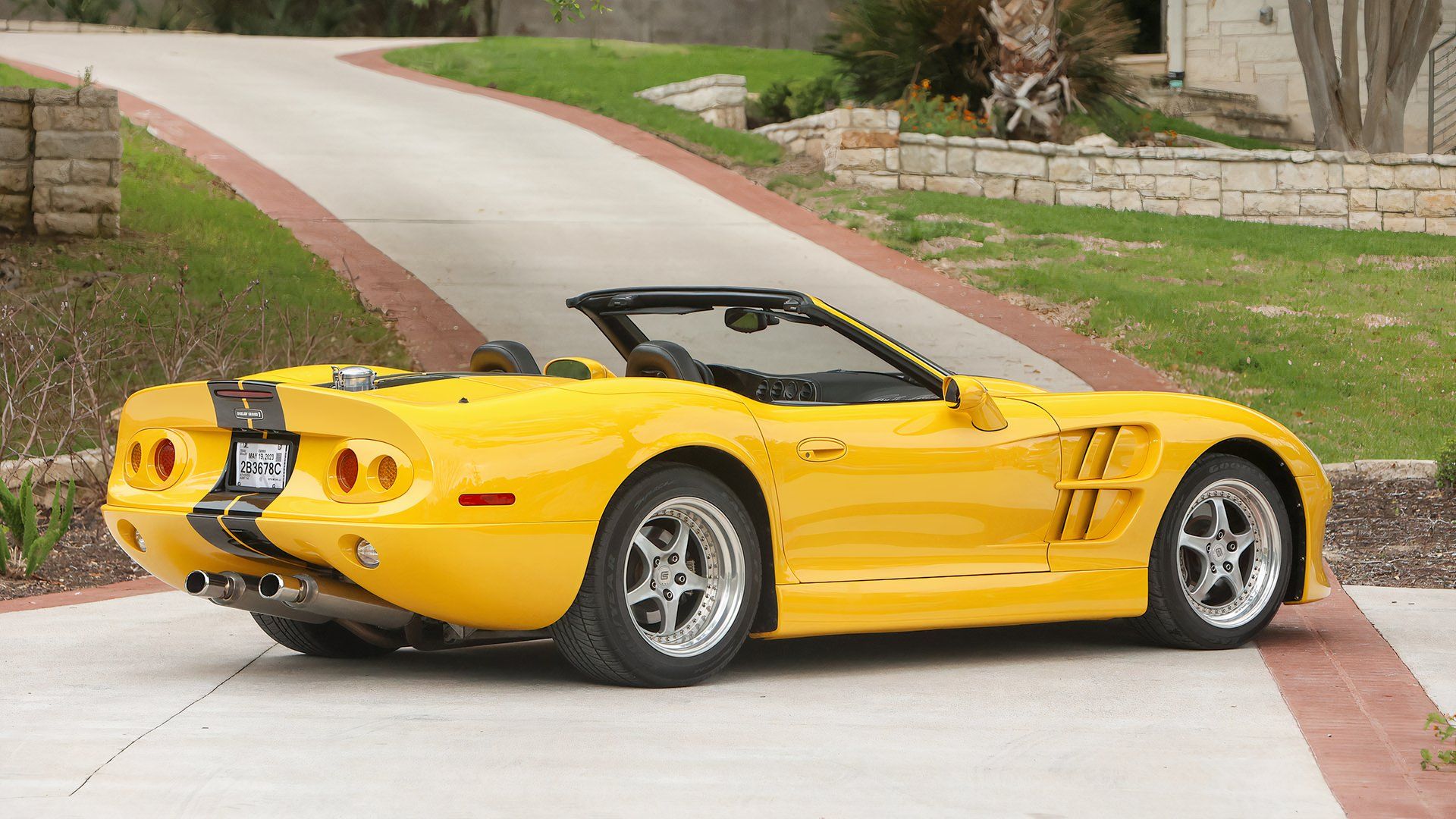 Shelby amarelo Série 1