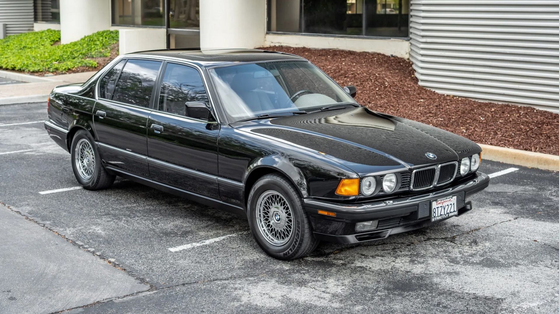 BMW 740 i preto 1993