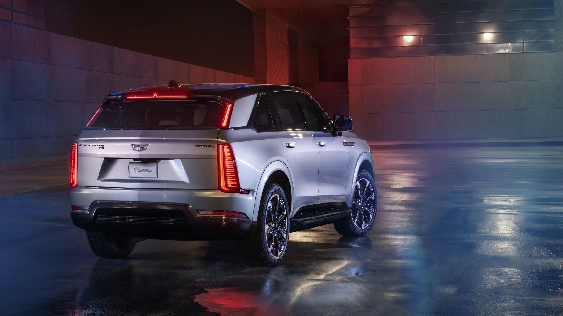 2025-cadillac-escalade-iq-sport-005-1