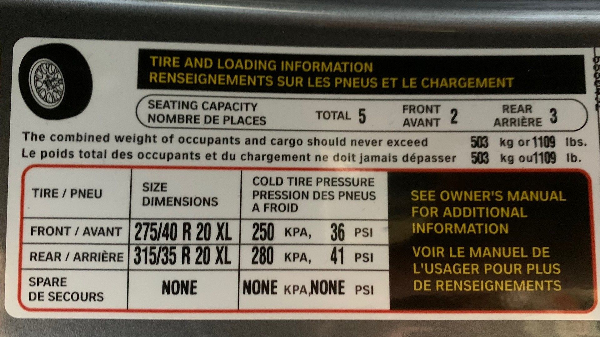 Adesivo de advertência BMW com defeito