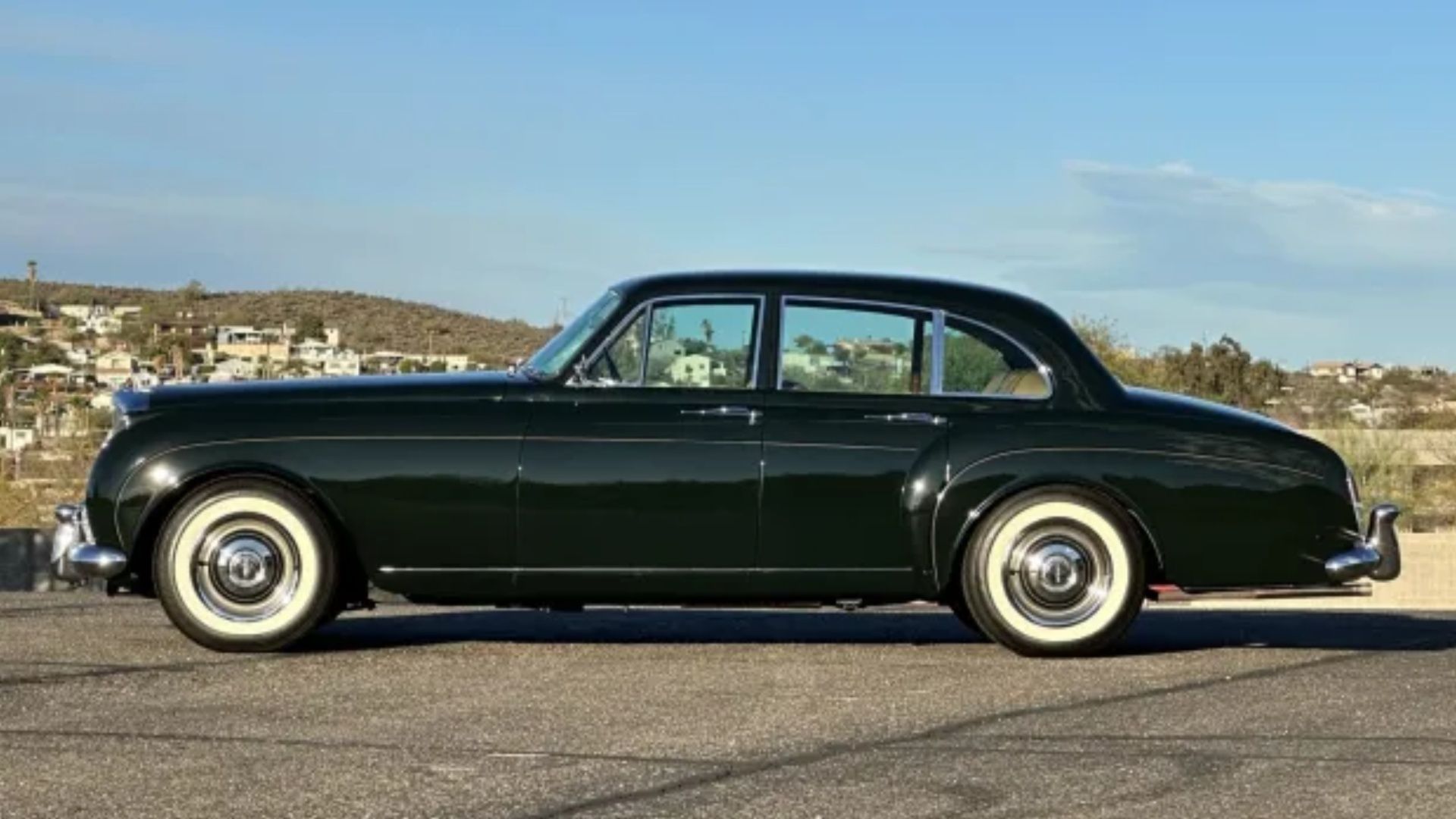 Perfil lateral do Bentley S1 Continental de 1958