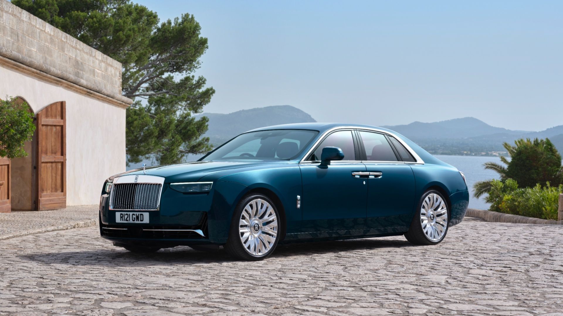 Vista frontal do Rolls-Royce Ghost Série II