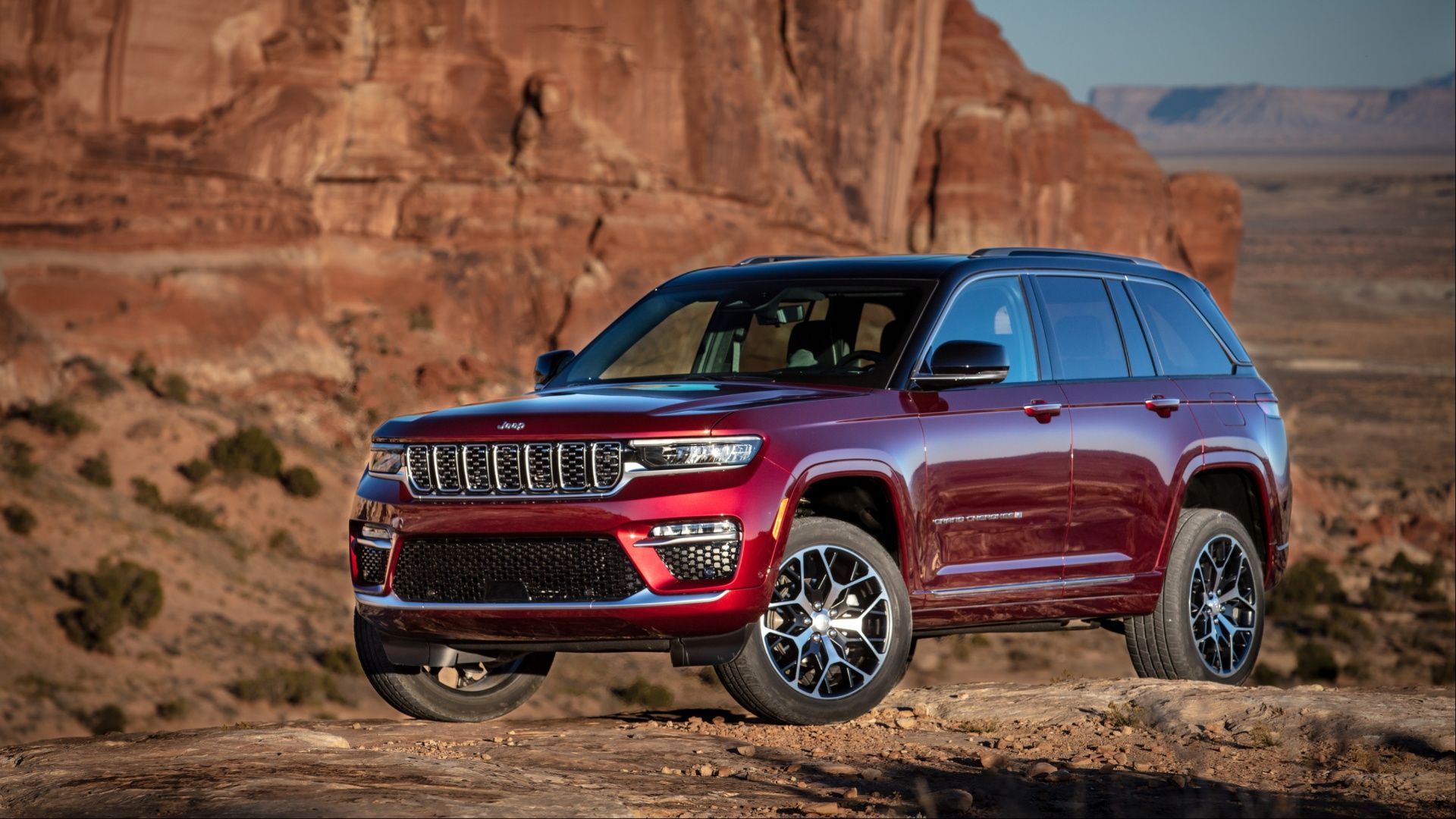 2025 Jeep Grand Cherokee in the desert