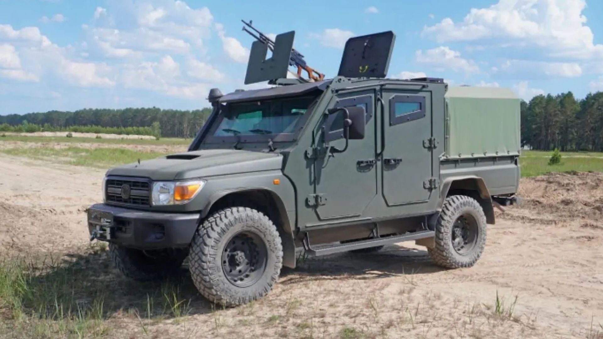 Cruzador terrestre Toyota blindado