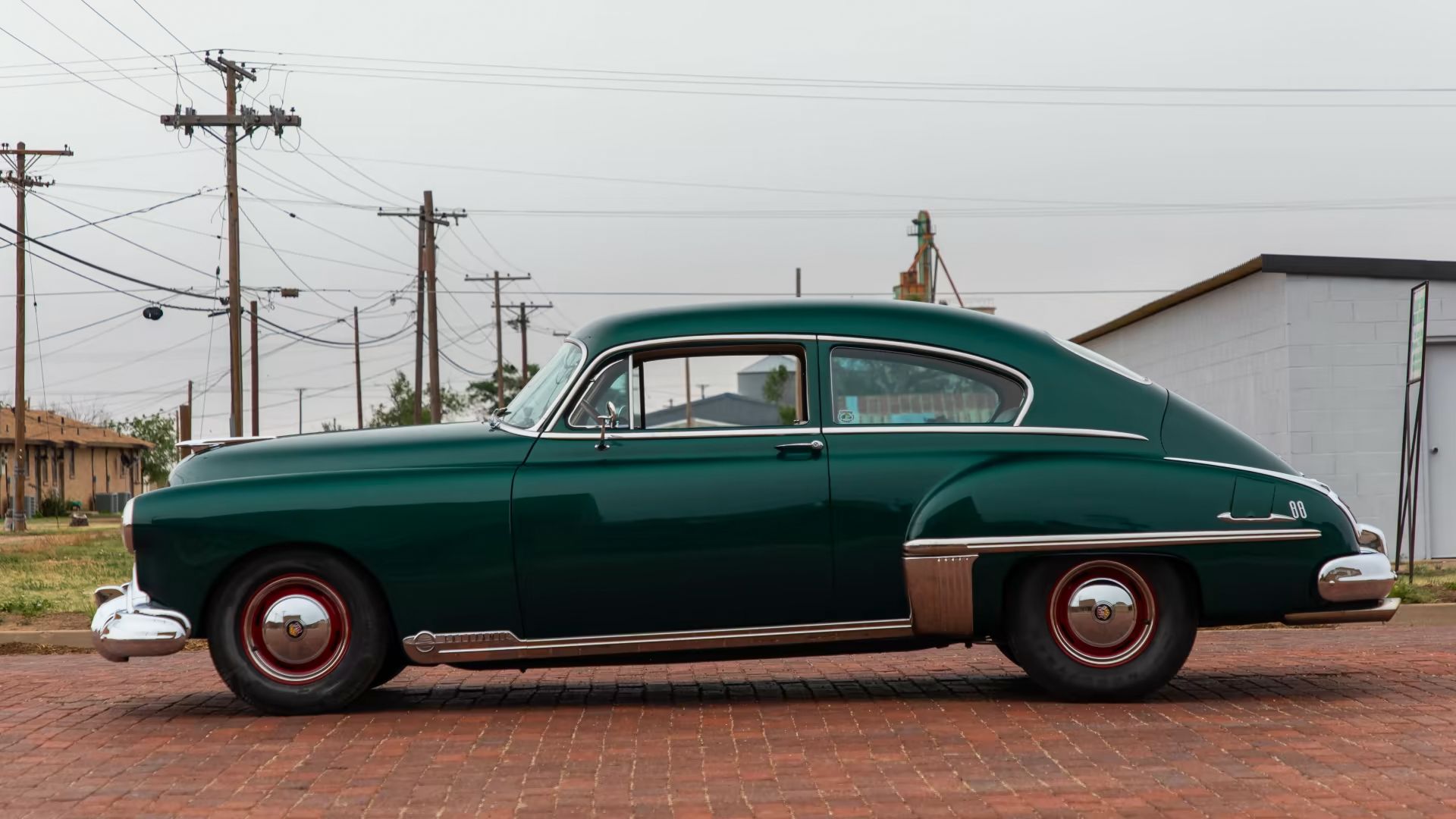 1949-oldsmobile-88-2.jpg