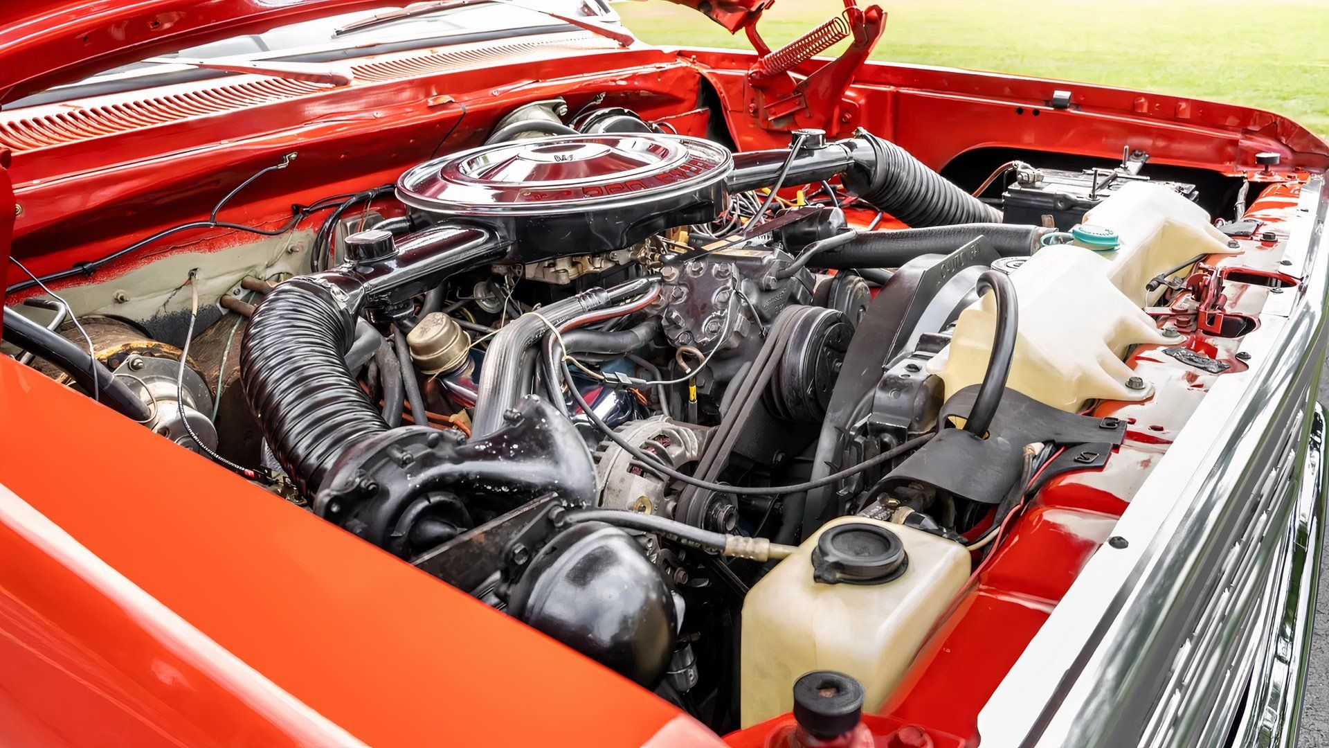 Dodge Li'l Red Express engine
