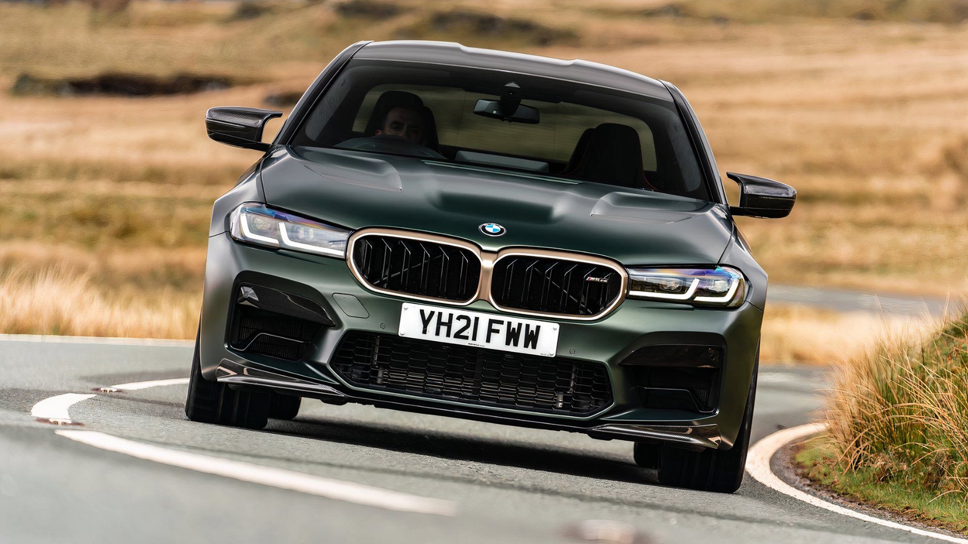 2022 bmw m5 front cornering