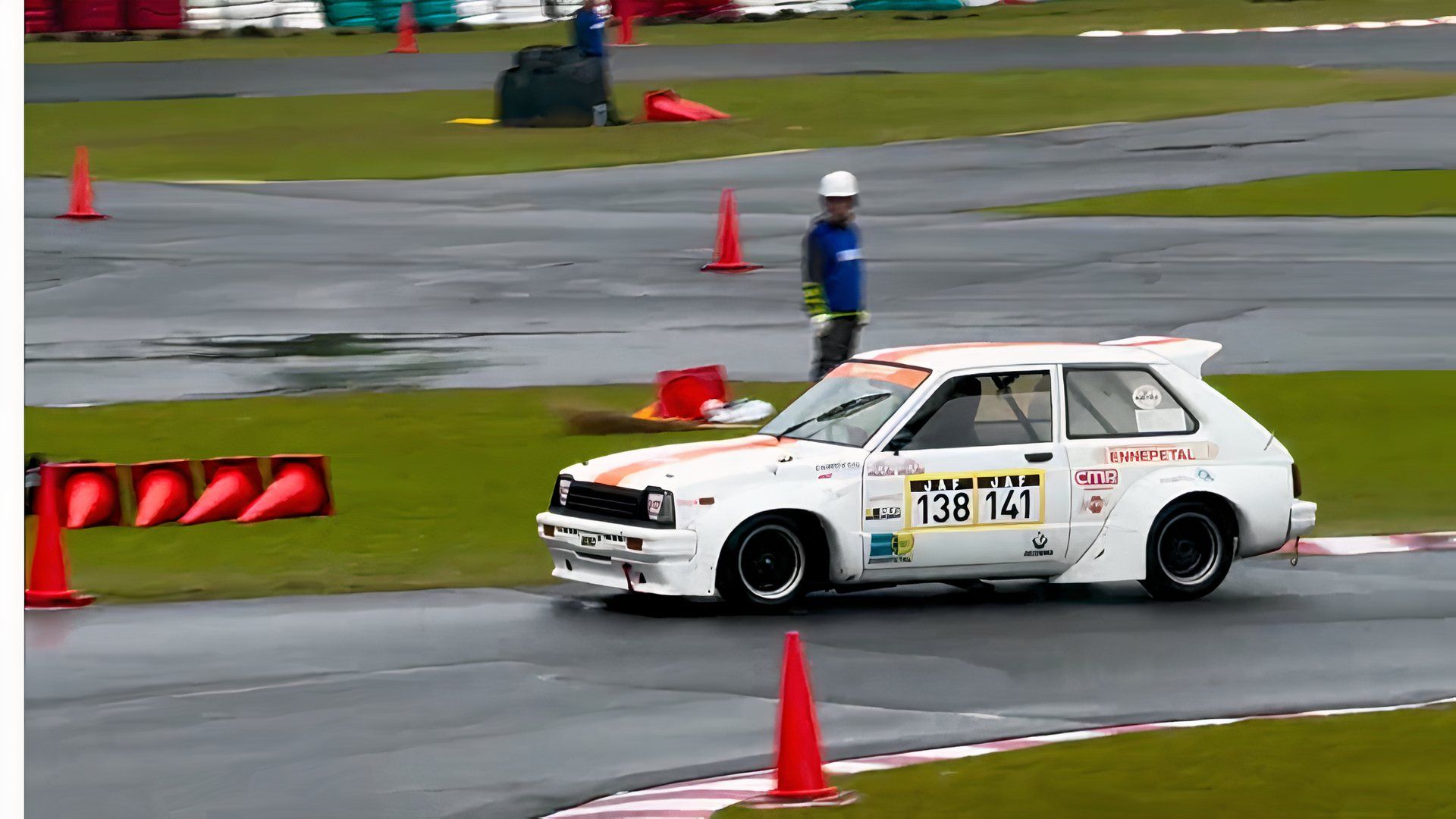 Όλα τα πρωταθλήματα της Ιαπωνίας Gymkhana 2025 KP61 Toyota Starlet 2