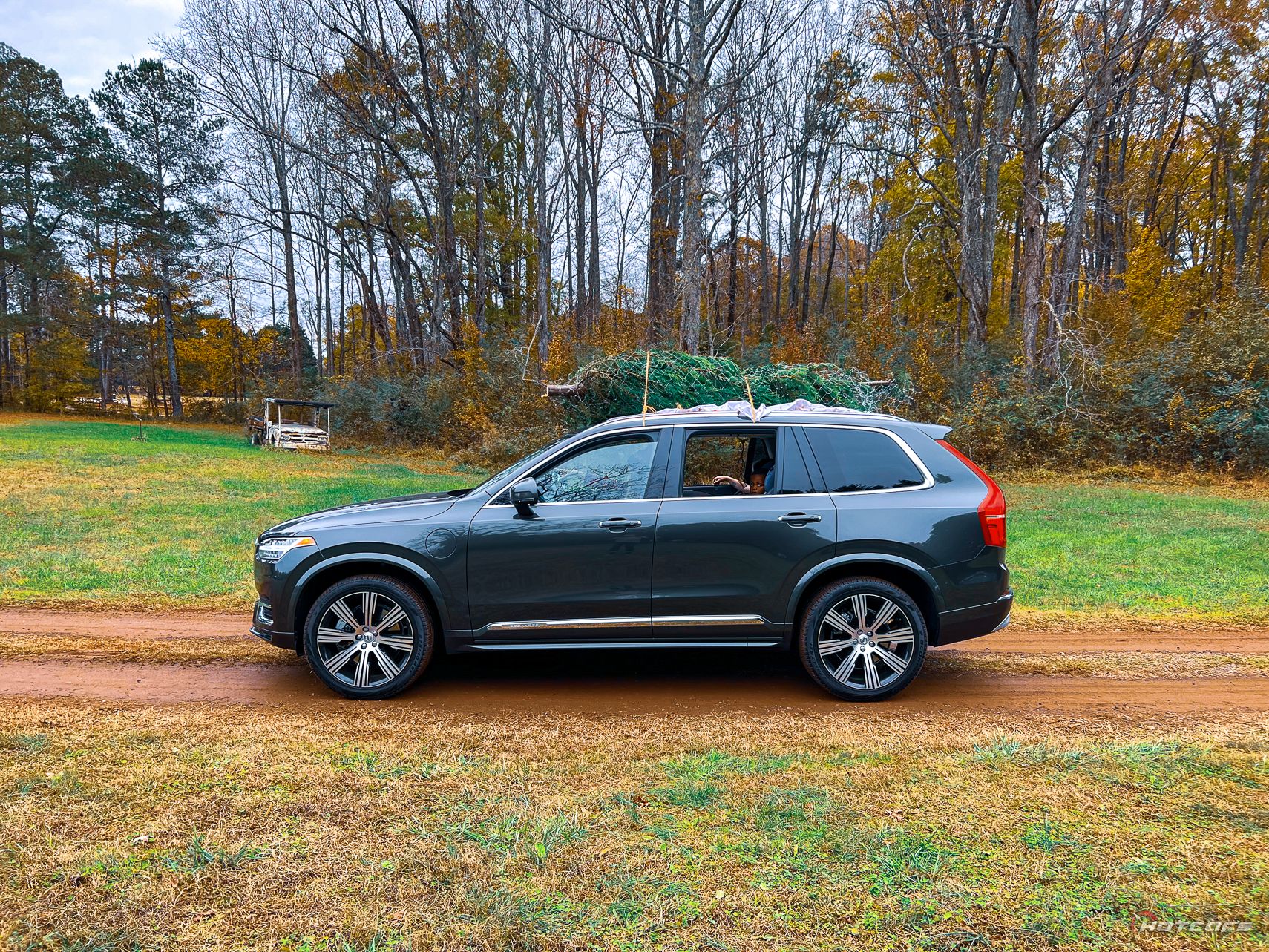 2022 Volvo XC90 Recharge hauling a Christmas tree