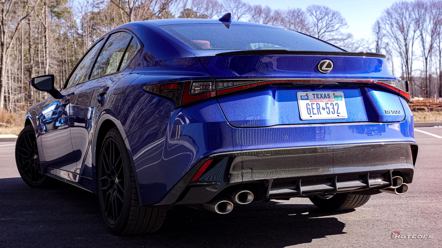 2023 Lexus IS500 F Sport сзади 3/4 выстрела