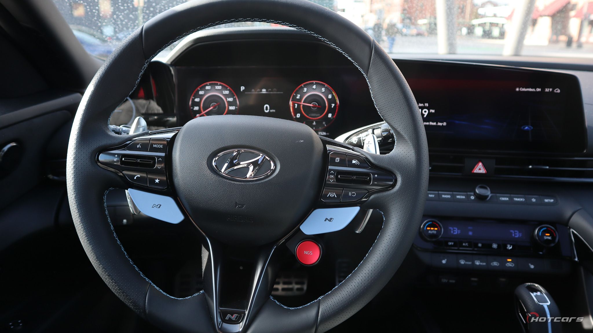 2023 Hyundai Elantra рулевое колесо плотно прилегает