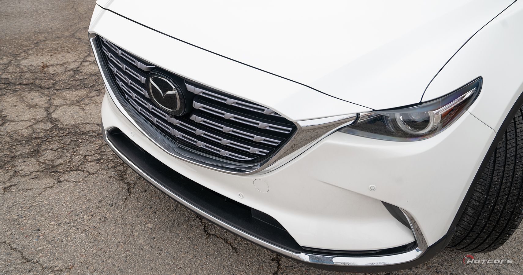 2023 Mazda CX-9 Signature grille