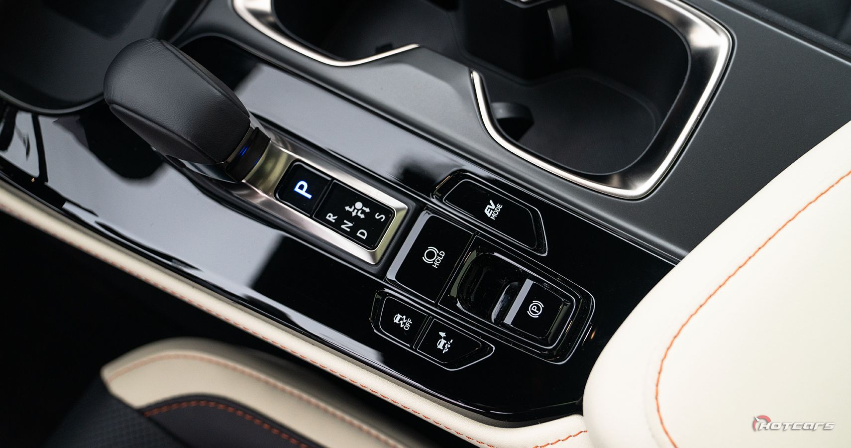 Рычаг переключения передач Lexus NX 350h 2023 года