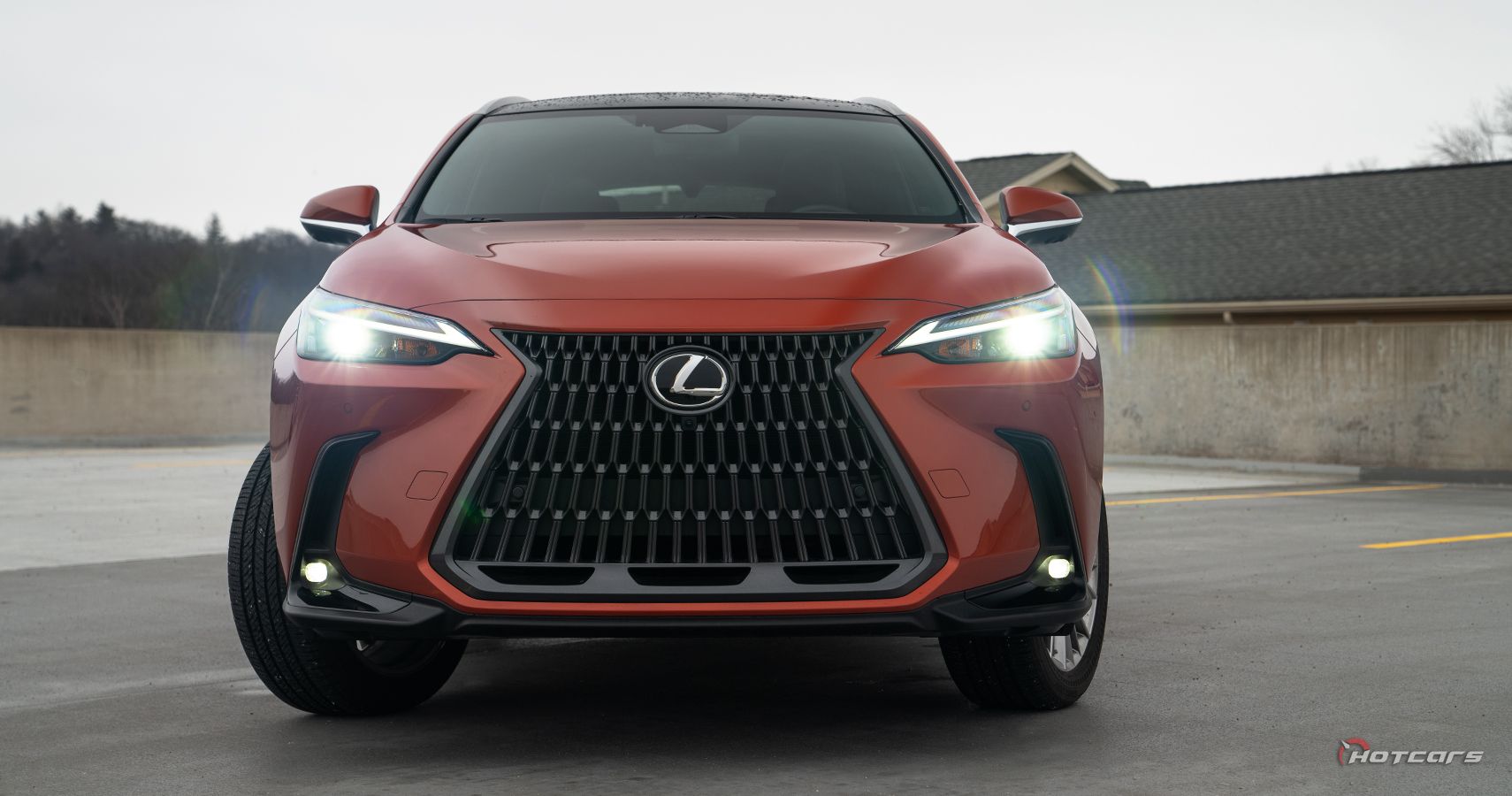 2023 Lexus NX 350h front