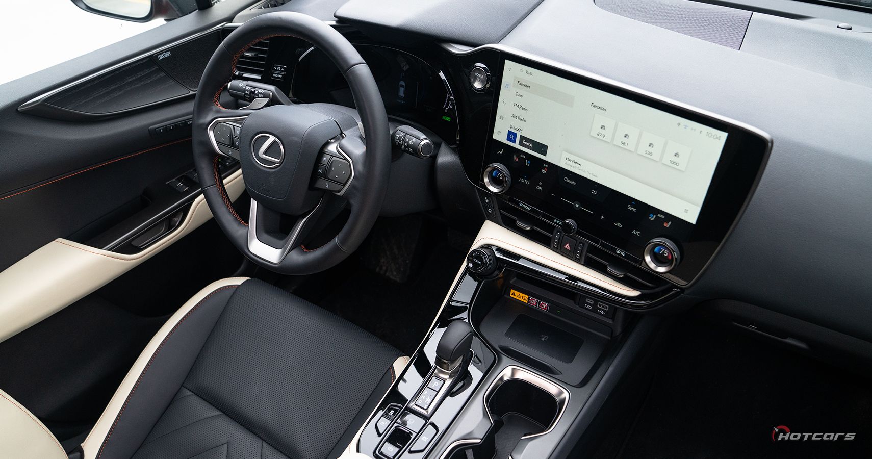 Водительское сиденье Lexus NX 350h 2023 года