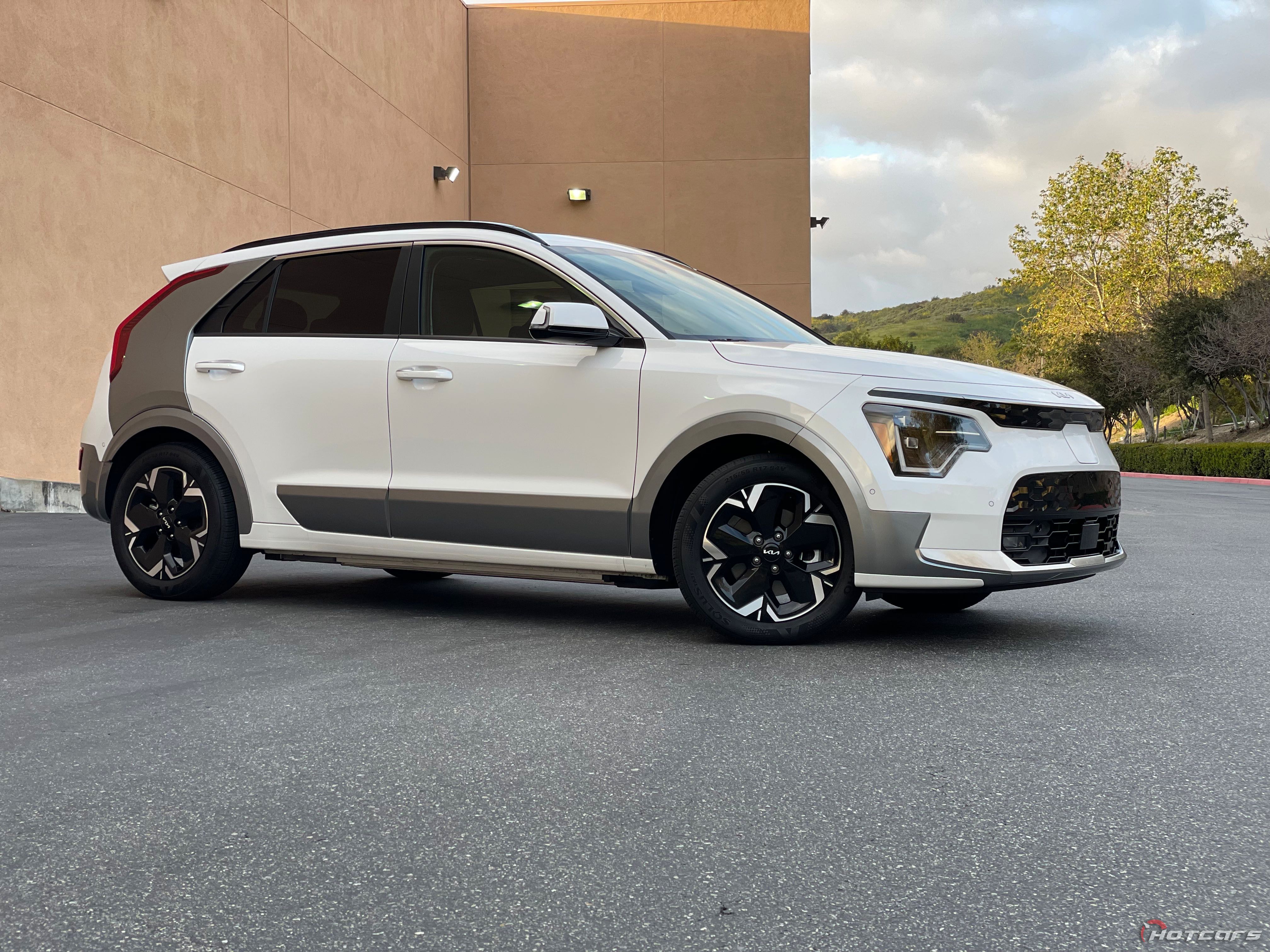 2023 Kia Niro EV Wave Review: A Stylish All-Electric Crossover With A ...