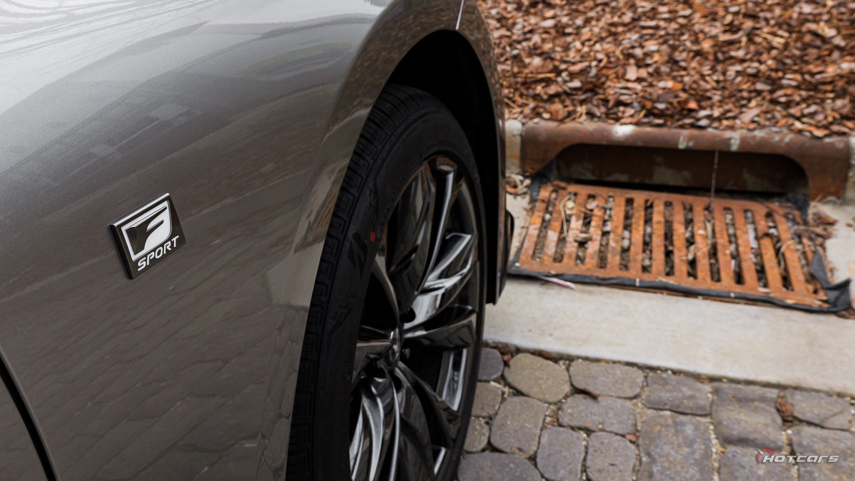 Значок Lexus LS 500 F Sport AWD 2023 F Sport