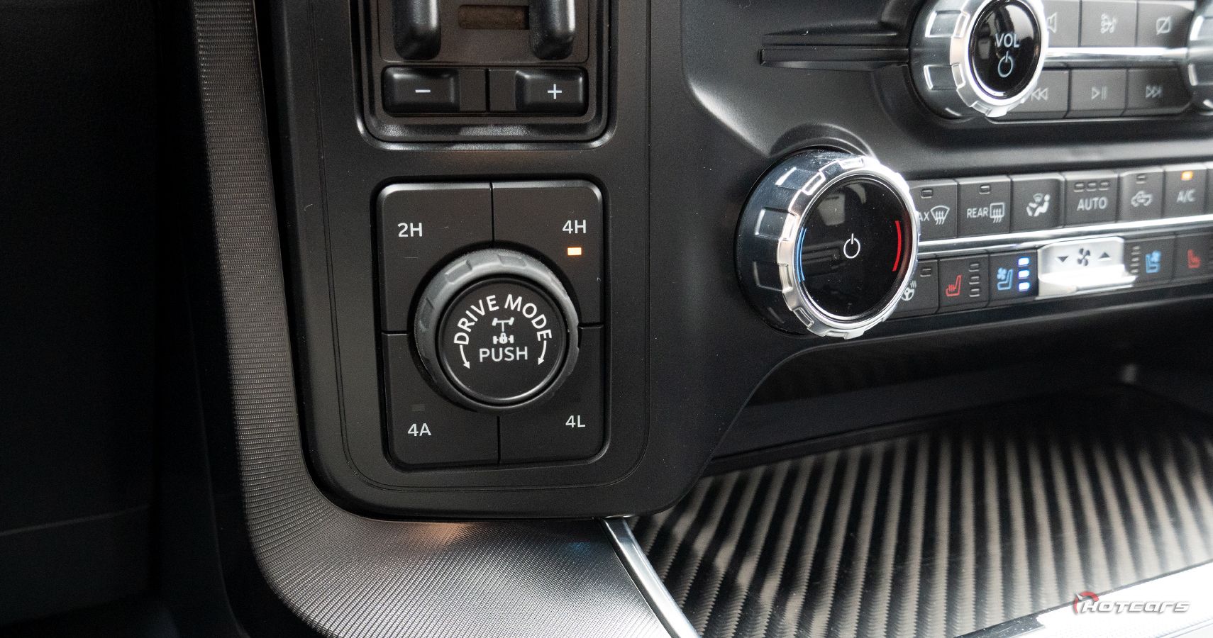 Управление Ford F-150 Raptor R 4WD